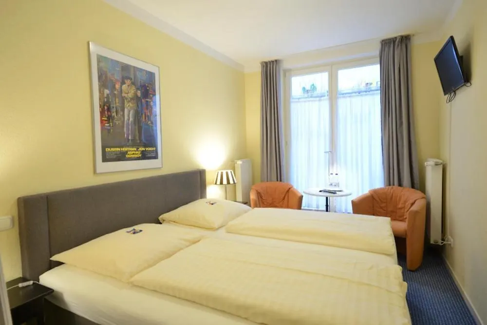 Alpha Hotel Garni-1