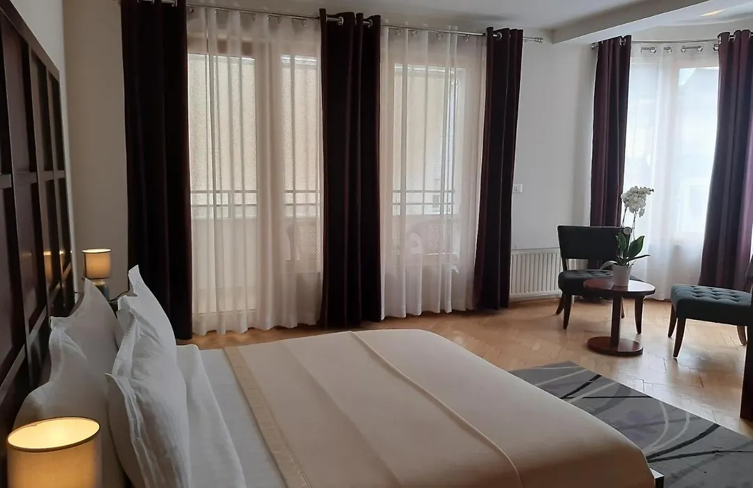 Hotel De Paris-1