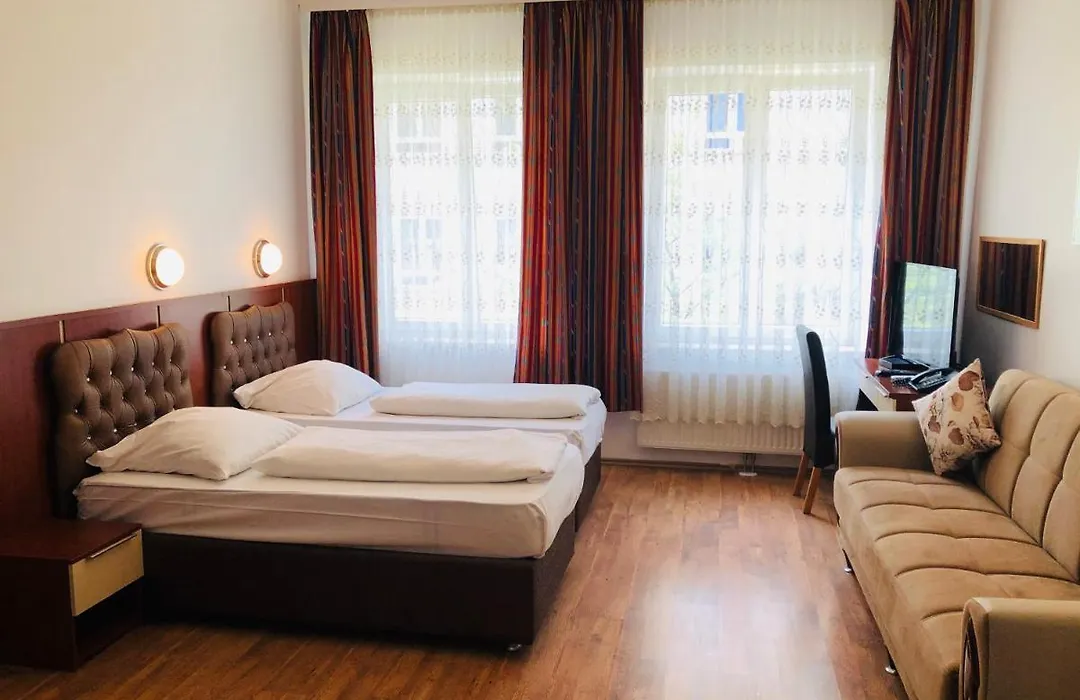 Hotel Verdi-1
