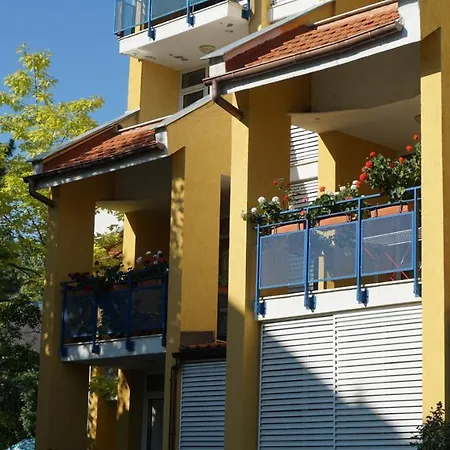 Elite Apartments-3