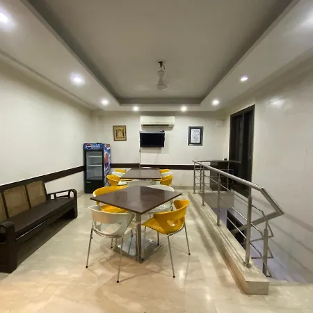 Sheesh Mahal Bed & Breakfast-2
