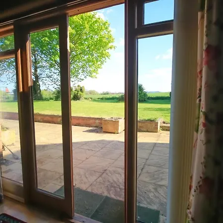 Three Ways Farmhouse B&B-3