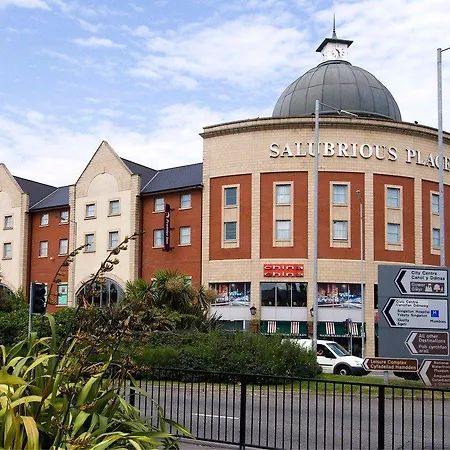 Premier Inn Swansea City Centre-2