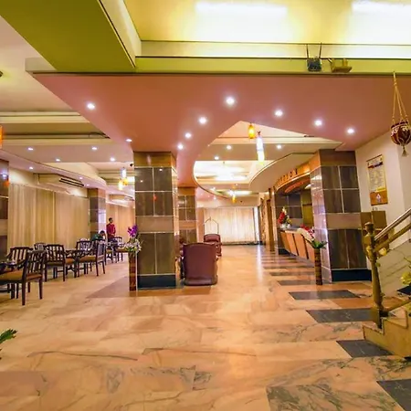 Hotel Victory - Best In City Center-3