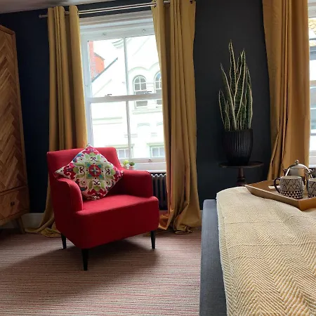 Sherlocks Lodgings-3