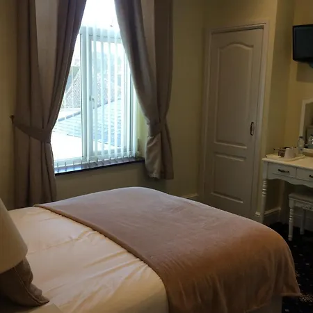 Southcombe Guesthouse-3