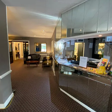 Hinton Firs Hotel-3