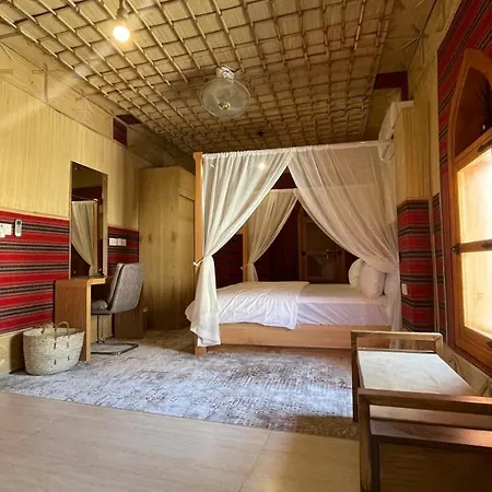 Fort Guesthouse نُزل القلعة-3