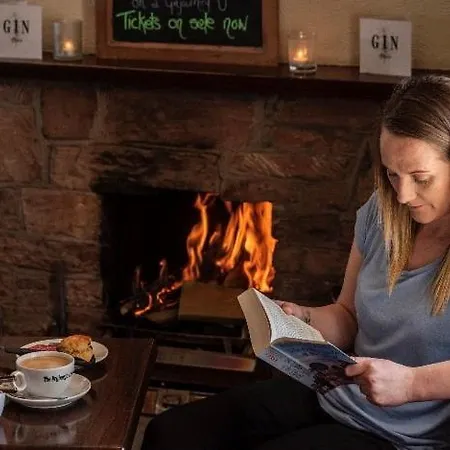 Dryburgh Arms Pub With Rooms-2