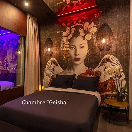 Love Hôtel avec nuit insolite au Dandy et Jacuzzi privatisé-3