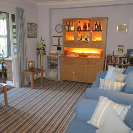 Gate Lodge Guest House-3