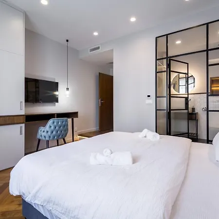 Budapest Eye- Boutique Suites, By Bqa-3
