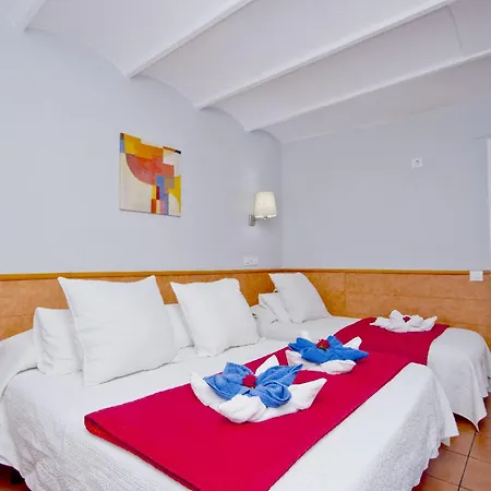 Barcelona City Rooms Hostal-2