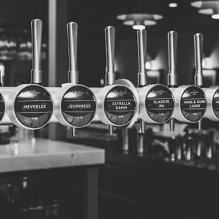 Broadcroft Hotel-2
