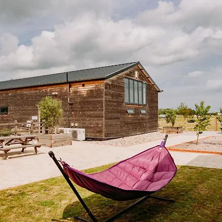 Creeksea Place Barns-2