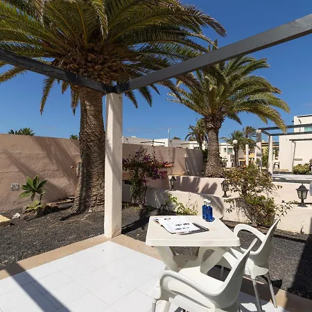 Homeforguest Apartamento 13 Con Terraza Y Piscina En Corralejo-3