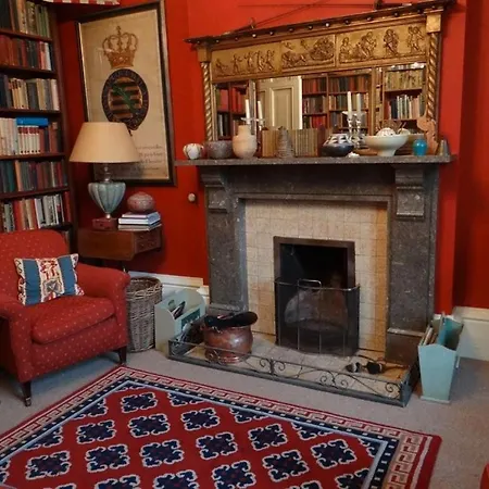 Heyford House Bed & Breakfast-3