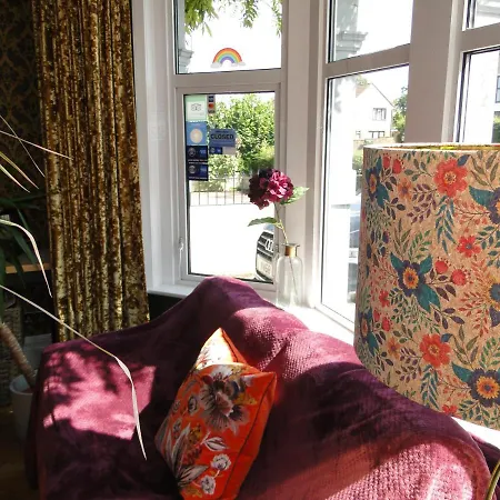 Rockleaze Guesthouse-2
