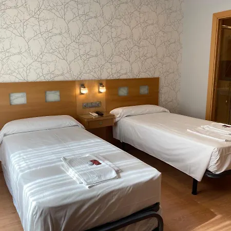 Hostal Abami II-3