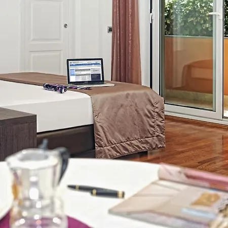Suites Rome 55-2