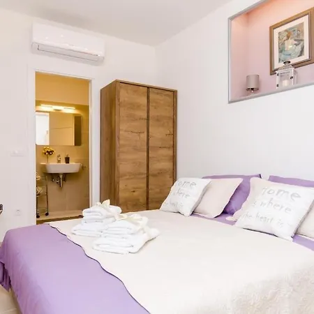 Apartment & Room Lady O-2
