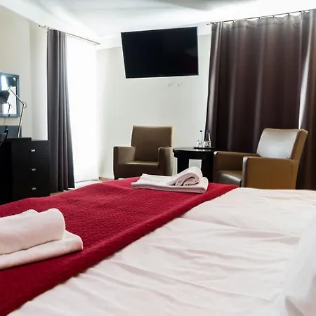 Comm Hotel Poznan Airport-3