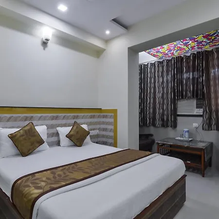 Hotel Aroma- Dadar-3