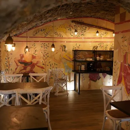 Duomo Luxury Suites-3