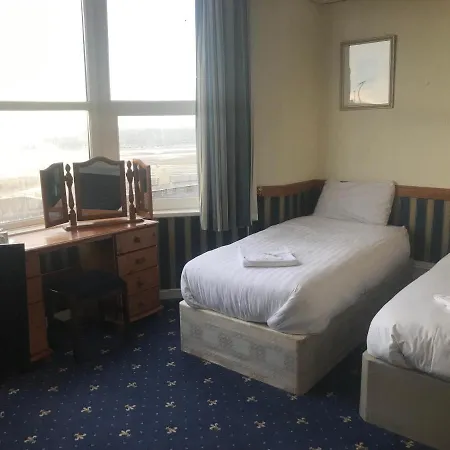 Canasta Hotel-3
