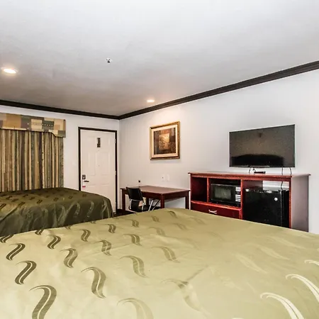 Americas Best Value Inn Fort Worth-3