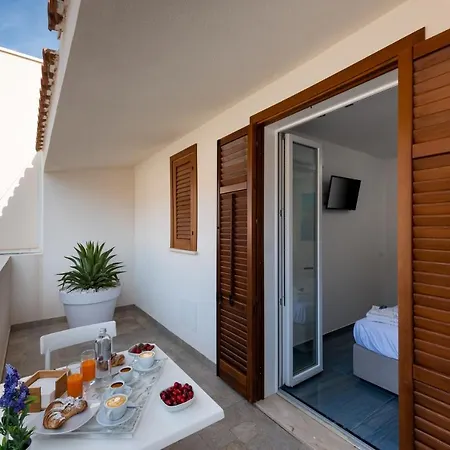 Le Maree Comfort Rooms-2