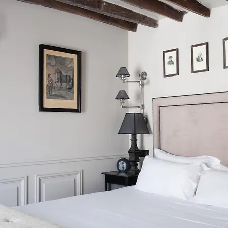 Hotel Saint-Louis En L'Isle - Notre-Dame-2