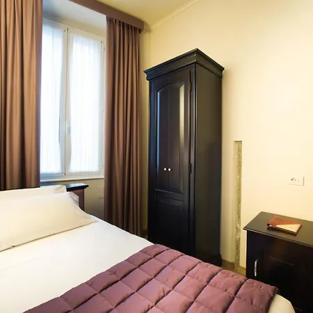 Hotel Montreal-3