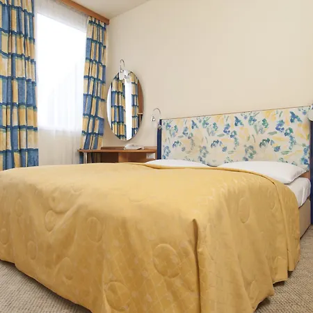 Starlight Suiten Hotel Budapest-3