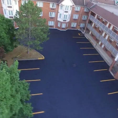 Travelodge By Wyndham Niagara Falls Lundys Lane-3