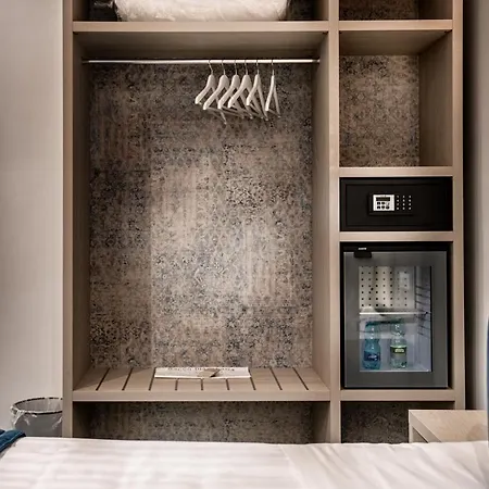 Suite Blue Style-3