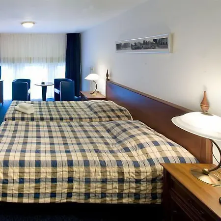 Hotel Prins Hendrik-2