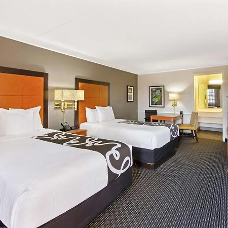 La Quinta Inn By Wyndham Santa Fe-3