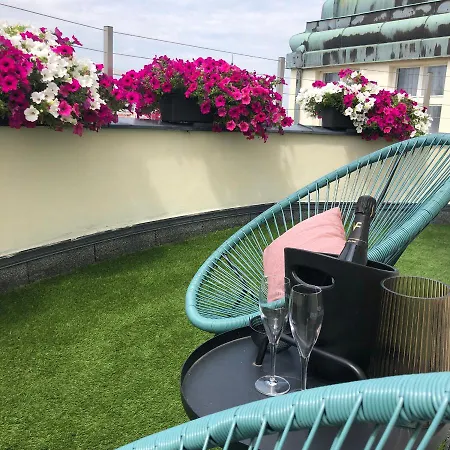 Rooftop Planet Prague Hotel-2