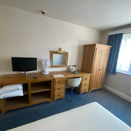 Ibis Budget Bromsgrove-2