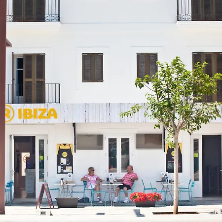 Ryans La Marina (Adults Only)-3