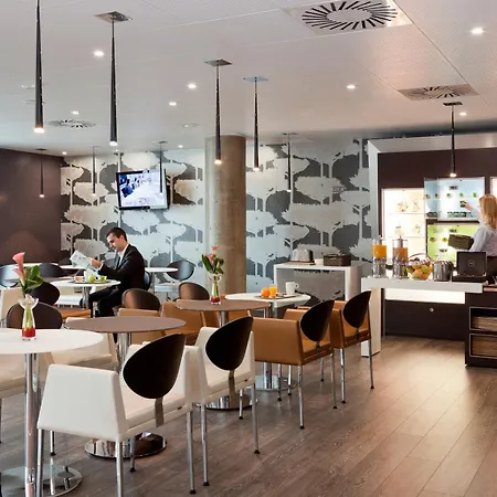 Novotel Suites Malaga Centro-2