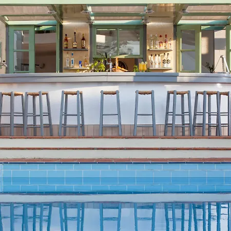 Galaxy Suites Boutique Resort (Adults Only)-2