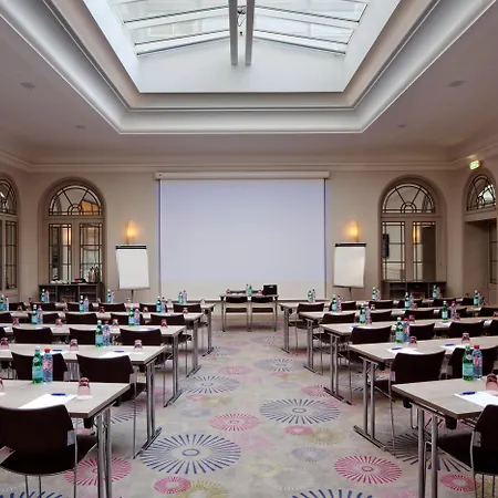 Holiday Inn Paris - Gare de Lyon Bastille by IHG-2