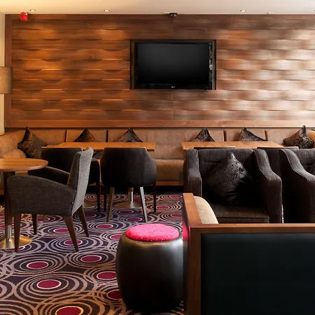 Doubletree By Hilton London Victoria-2
