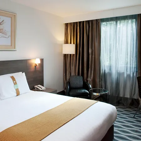 Crowne Plaza London - Kingston By Ihg-2