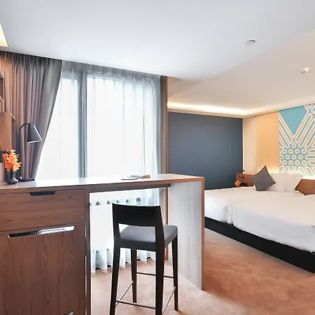 Rakyim Siam - Sukhumvit 15-2