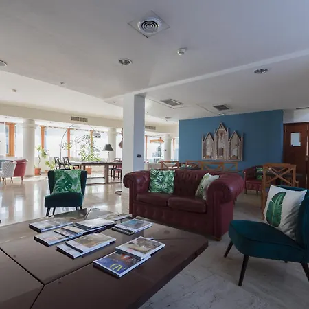 Hotel La Baia-2