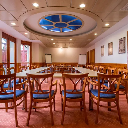Corvin Hotel Budapest Sissi Wing-2