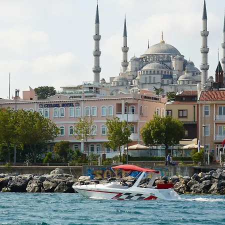 Radisson Hotel Istanbul Sultanahmet-3